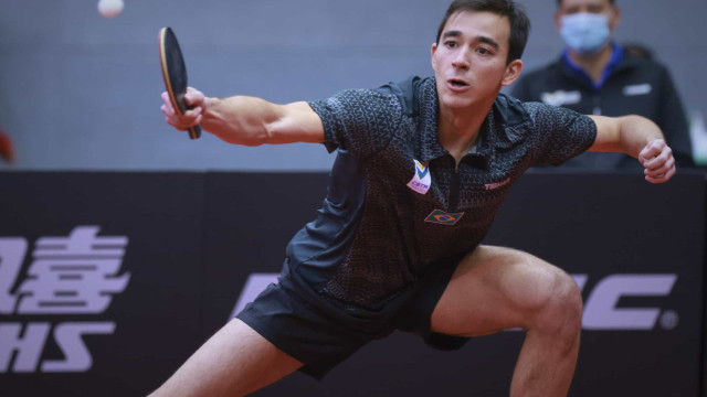 Após completar mil jogos como profissional, Hugo Calderano perde no ITTF Finals