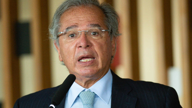 PSOL pede abertura de CPI para investigar offshore de Guedes