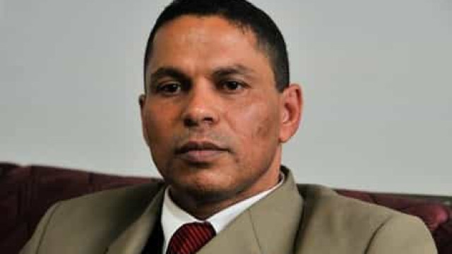 Mizael Bispo se entrega à polícia após perder prisão domiciliar