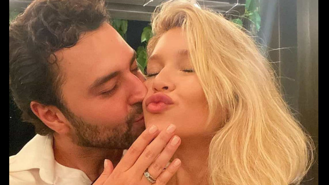 Filha de Leandro, Lyandra Costa é pedida em casamento