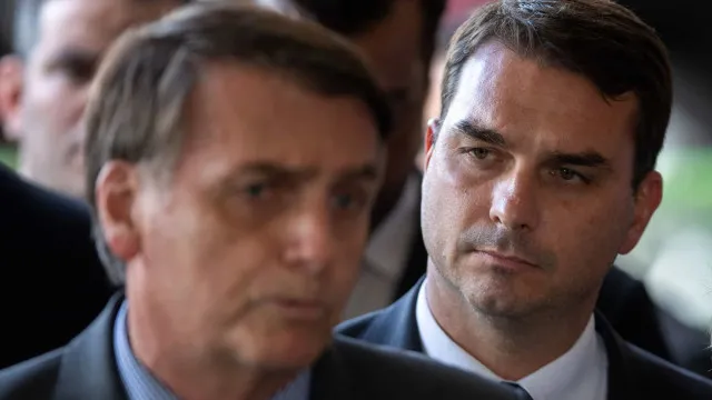 
                    Cotado de Flávio para a Saúde trata atuação de Jair Bolsonaro na pandemia como 'capítulo superado'
                