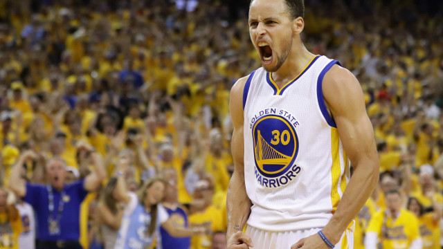 Com 62 pontos, Curry lidera vitória dos Warriors na NBA; Lakers vencem 3ª seguida
