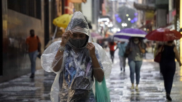 Mortes por covid-19 no Estado de SP atingem a maior média desde agosto