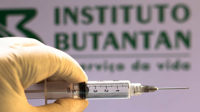 Falta de matéria-prima pode provocar revisão de datas da vacinação, diz Butantan