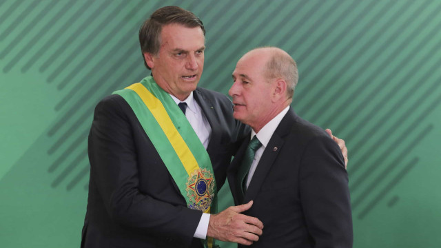 Defesa diz que leite condensado é para dar energia aos militares