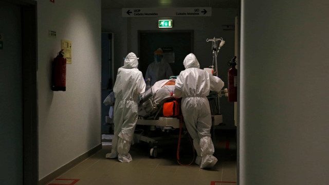 Portugal registra novos máximos diários. 303 mortes e 16.432 casos em 24h