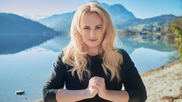 Rebel Wilson diz que pessoas são mais simpáticas com ela depois de perder 27 kg