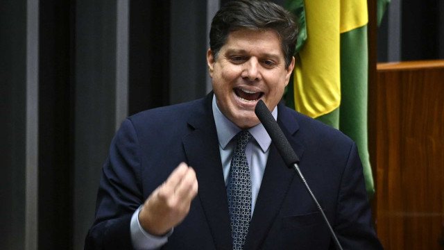 Presidente do MDB chama de absurdo veto de Bolsonaro a verba para vacina da USP