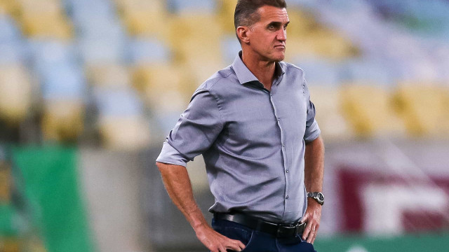 Sincero, Mancini admite 'péssimo futebol' do Corinthians e promete mudanças