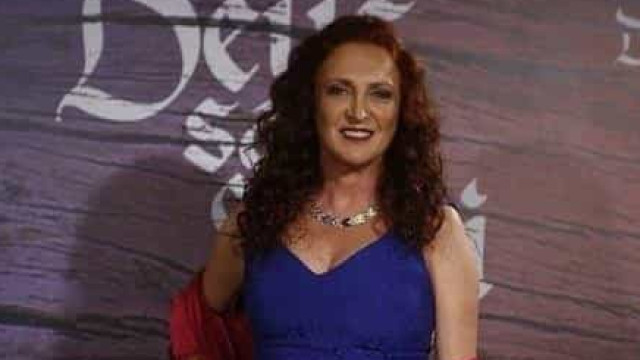 Debora Olivieri descobre vídeo anunciando a morte dela por Covid-19