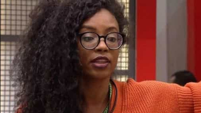 Elza Soares critica Lumena e diz que 'mundo vai além do próprio umbigo'