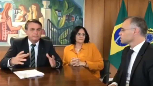 Bolsonaro assina decreto que altera política sobre pessoas desaparecidas