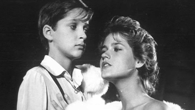 Filme proibido da Xuxa, 'Amor Estranho Amor' vê o Brasil como um bordel
