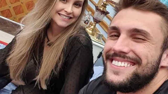 Arthur reclama de Carla Diaz em conversa com Projota