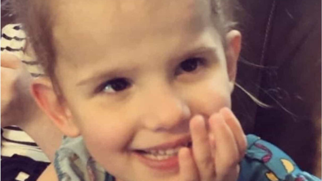 Pais de menina que morreu de Covid-19 alertam para sintomas invulgares
