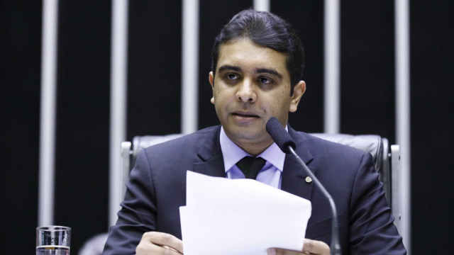 Deputado do Centrão vai relatar caso de Daniel Silveira