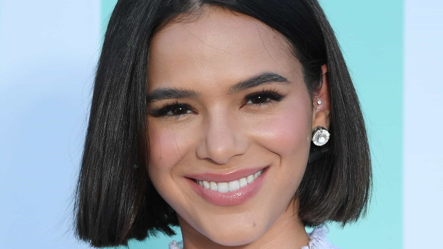 Marquezine vira enfermeira no Halloween e chateia Conselho de Enfermagem