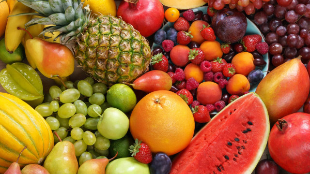Conheça os alimentos da última safra do ano e aproveite para economizar