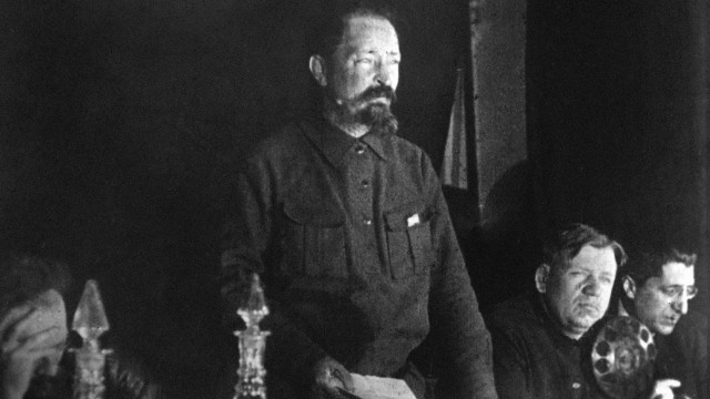 Moscou desiste de reabilitar estátua de pai do terror soviético