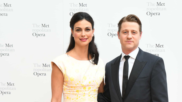 Morena Baccarin comemora a chegada do terceiro filho