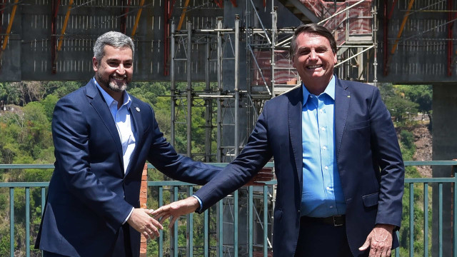 Governo Bolsonaro se preocupa com crise no Paraguai e teme por estabilidade na região