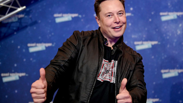 Interesses de Musk vão de carro elétrico a base para lançar satélites