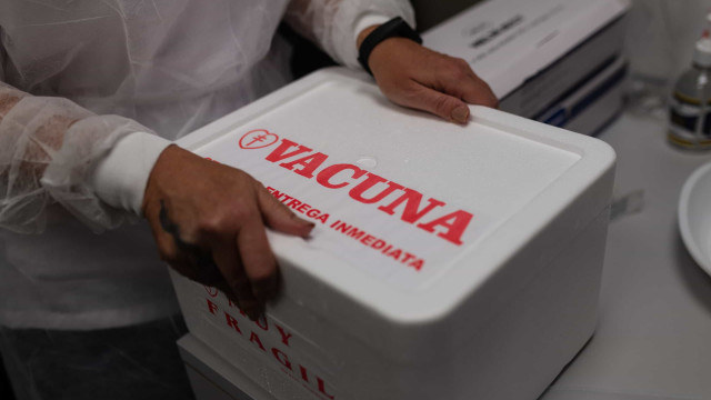Uruguai inicia vacinação de brasileiros com dupla nacionalidade na fronteira com RS