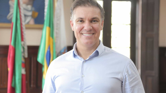 No RS, prefeito de Bagé é investigado por alterar fila da vacina