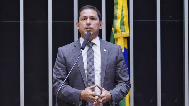 Vice-presidente da Câmara diz que nota da Defesa quer constranger Parlamento