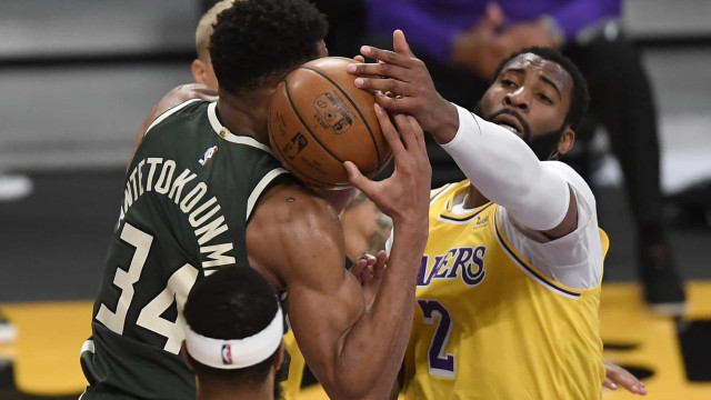 Andre Drummond estreia com lesão e derrota nos Lakers diante do Milwaukee Bucks