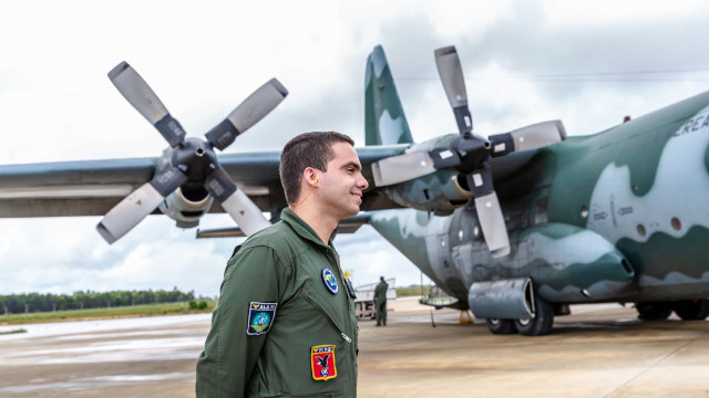 Academia da Força Aérea isola 247 cadetes em surto de Covid-19