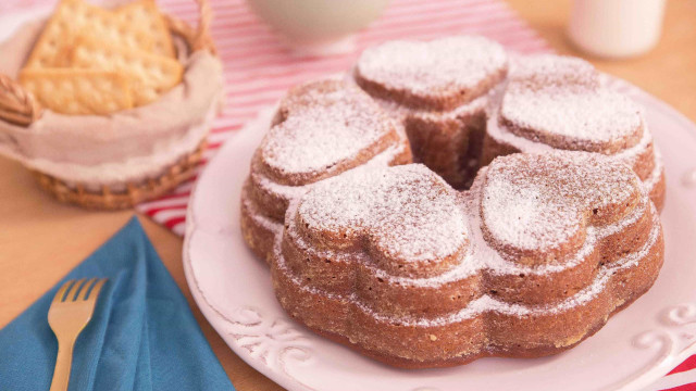 Aprenda a fazer Bolo de Banana com Bolacha Cream Cracker