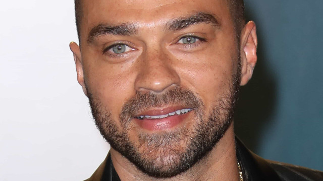 Jesse Williams diz que 'Greys Anatomy' não sobreviveria sem Ellen Pompeo