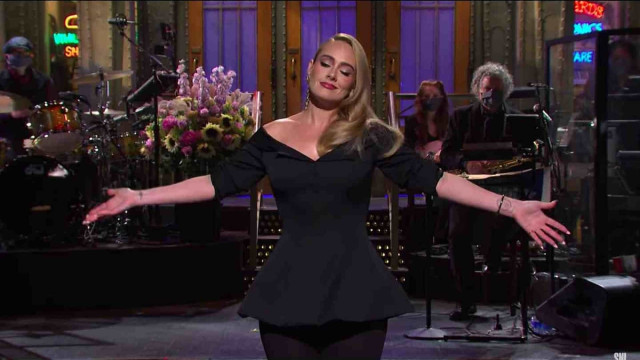 Adele revela que treina três vezes por dia e que já perdeu 45 quilos