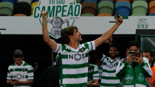 Sporting encerra jejum de 19 anos e volta a ser campeão português