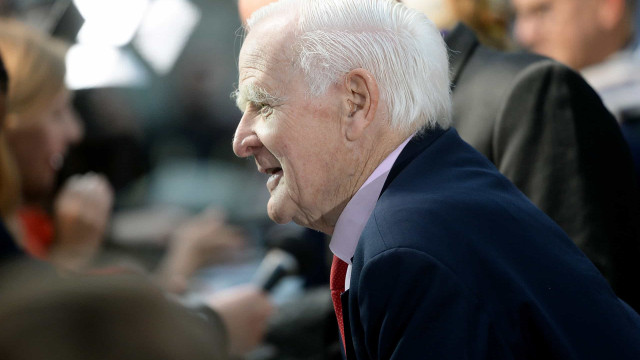 Livro póstumo de John Le Carré, mestre do suspense, será publicado neste ano