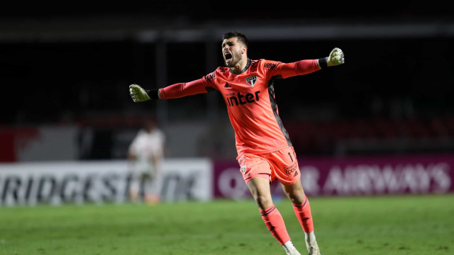 'Taça nos dá força e tranquilidade para o restante do ano', diz Tiago Volpi