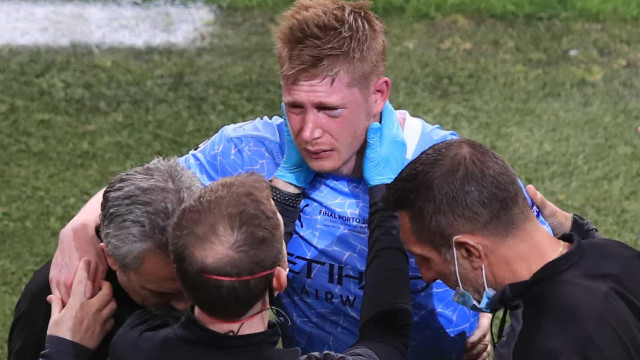 De Bruyne tem duas fraturas no rosto após choque na final da Champions