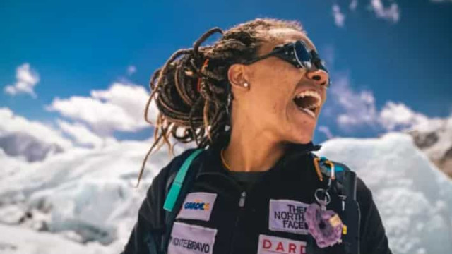 Brasileira se torna a primeira mulher negra latino-americana a subir o Everest