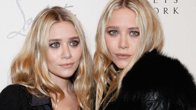 Gêmeas Olsen proíbem celular em desfile em Paris e levantam debate