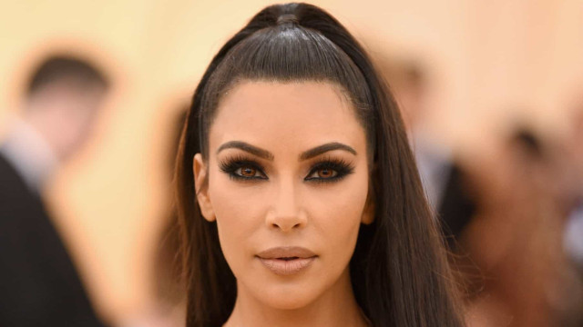 Kim Kardashian quer reduzir seios e adotar visual mais sofisticado