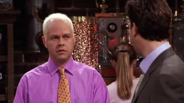Elenco de 'Friends' lamenta morte de James Michael Tyler, o Gunther da série