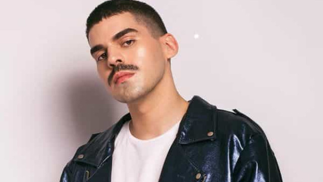 Mateus Carrilho diz que artista LGBTQIA+ tem que 'lutar e resistir'