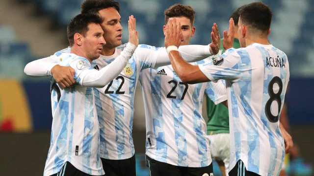 Com show de Messi, Argentina goleia Bolívia por 4 a 1