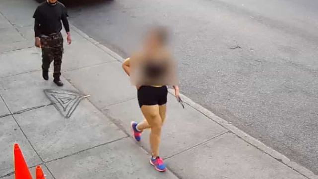 Homem ataca mulher durante caminhada em Nova York. Imagens