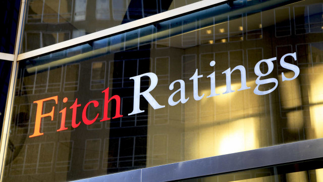 Fitch eleva rating do Brasil de BB- a BB, com perspectiva estável