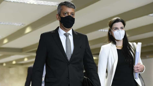 CPI da Covid abre sessão para ouvir ex-diretor da Saúde Roberto Dias