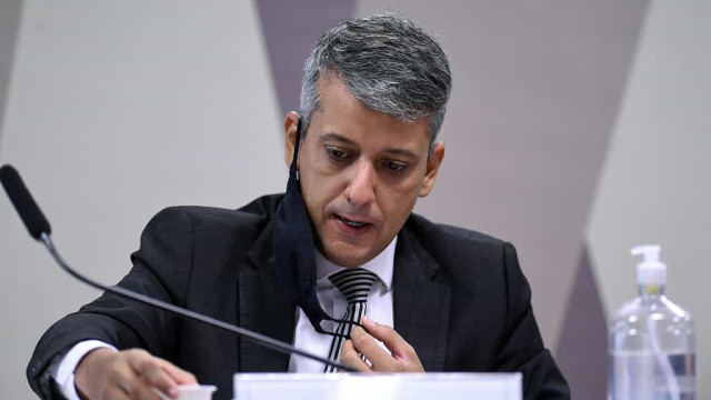  Ex-diretor da Saúde preso na CPI paga fiança de R$ 1.100 e deixa Polícia Legislativa