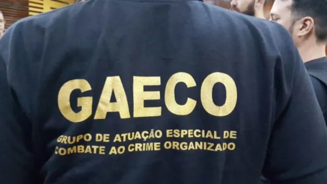 
                    MP do Rio denuncia 20 pessoas por envolvimento com milícia e facção
                