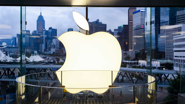 Apple reduz lucro, mas iPhone tem vendas 'recordes' e balanço supera expectativas
